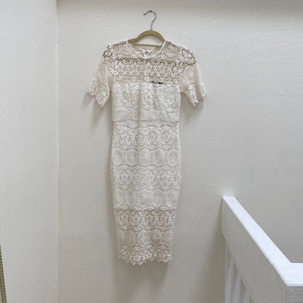 Lulus- White Dress M - Picture 6 of 7